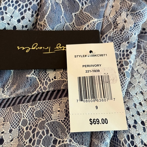 City Triangle Lavender Lace Sundress, size 9 Juniors - Picture 5 of 8